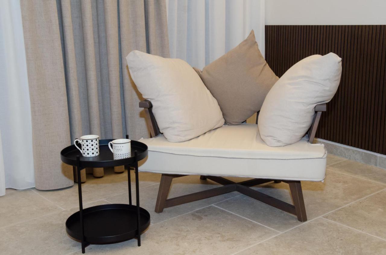 Leone Suites Návpaktosz Kültér fotó