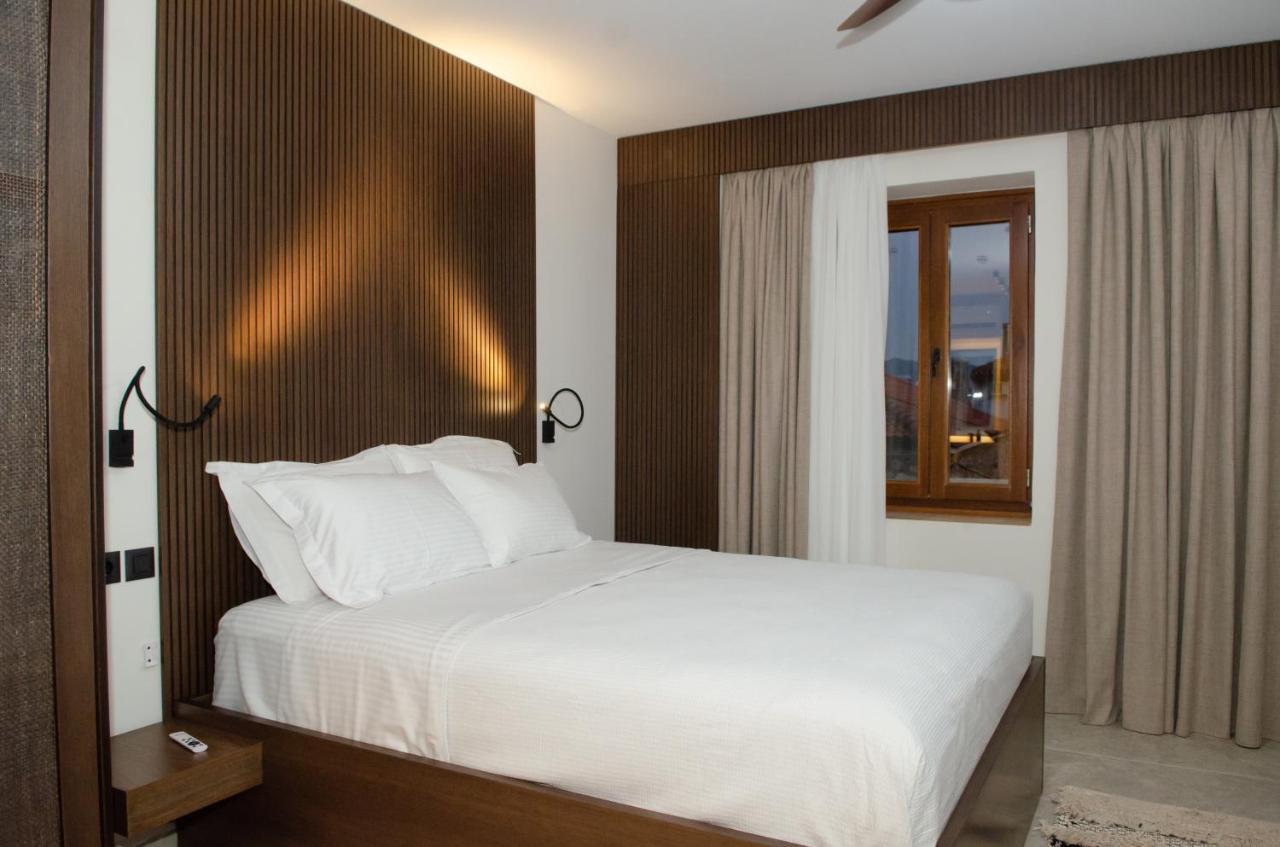 Leone Suites Návpaktosz Kültér fotó